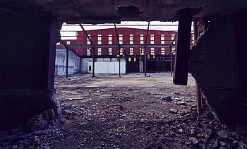 Almacén Material de construcción abandonado