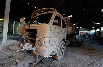 Camión Pegaso Abandonado